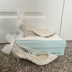 Bella Belle size 8 ESTHER Beaded Ivory Slingback Closed Toe Kitten Heels